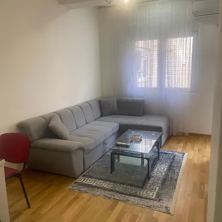 Lejlighed Modern 1br In Ljubovic Podgorica